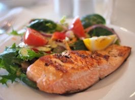 15 Food Alternatives to Protein Shakes