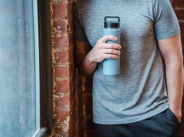 Best Bodyweight Shoulder Workout With No Gym Required