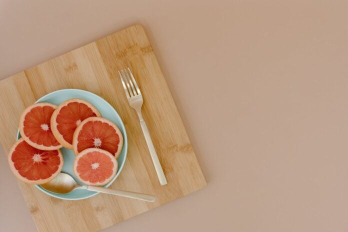 Using Grapefruit to Lose Weight Fact or Fiction